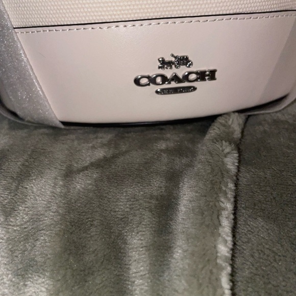 Coach Skeleton Bucket Bag Limited Edition Halloween - Picture 3 of 5